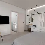 Villa Lido White