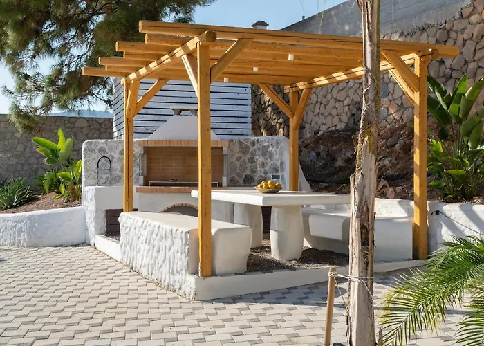 Lido White * Pefki (Rhodes)