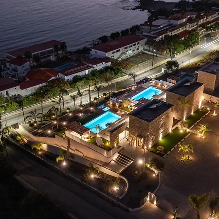 Lido White Villa *