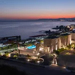 Lido White Villa Pefki