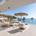 Lido White Villa *