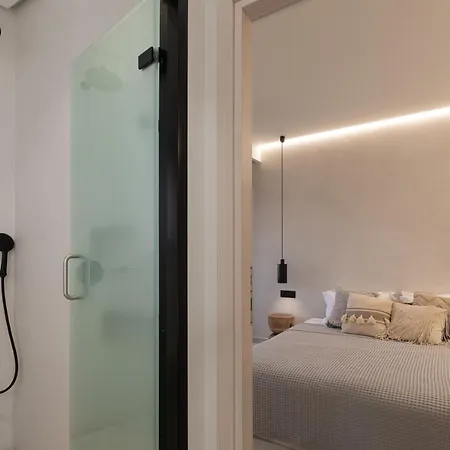Lido White Villa *
