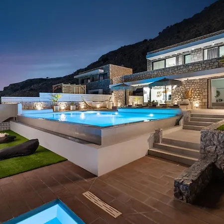 Lido White Villa *
