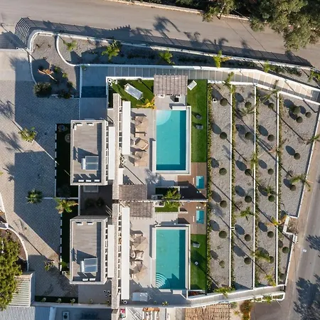 Lido White Villa *