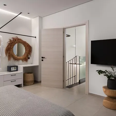 Lido White Villa *