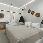 Lido White * Pefki