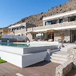 Lido White Vilă Pefki