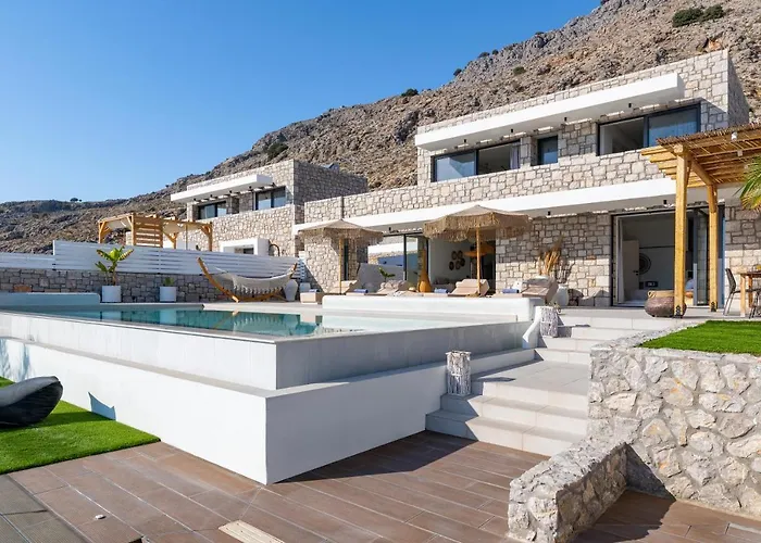 Lido White Villa Pefki